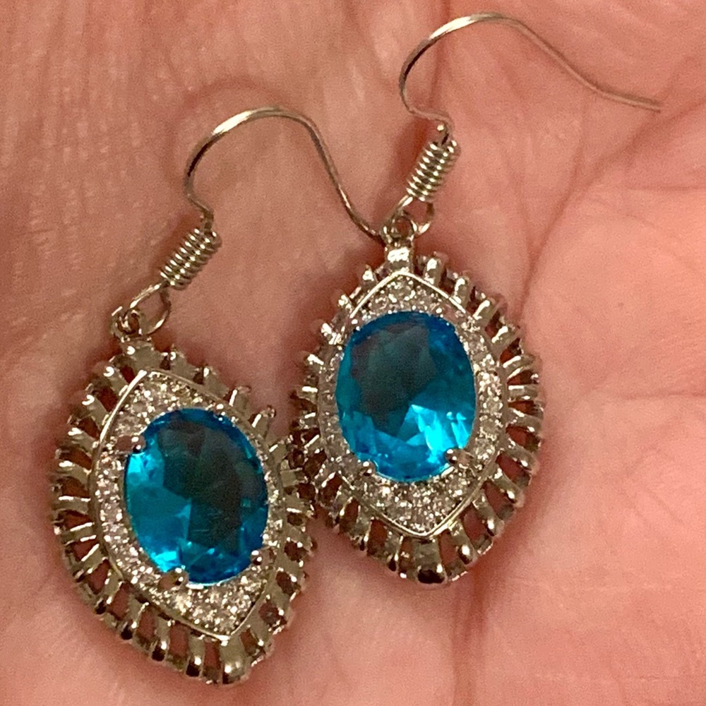 Silver Aquamarine Drop Earrings
